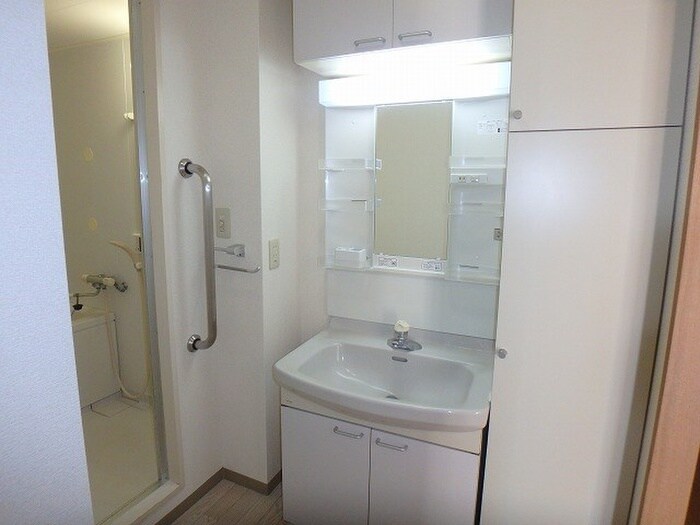 物件内観写真15　(洗面)