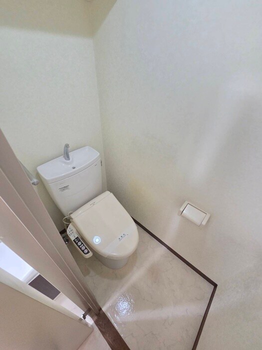 物件内観写真10　(トイレ)