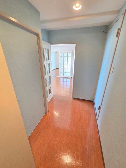 物件内観写真18　(廊下)