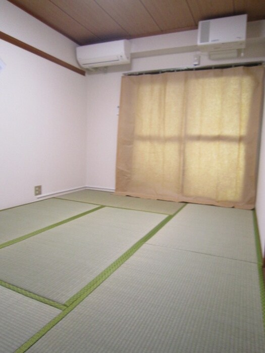 物件内観写真12　(居室)