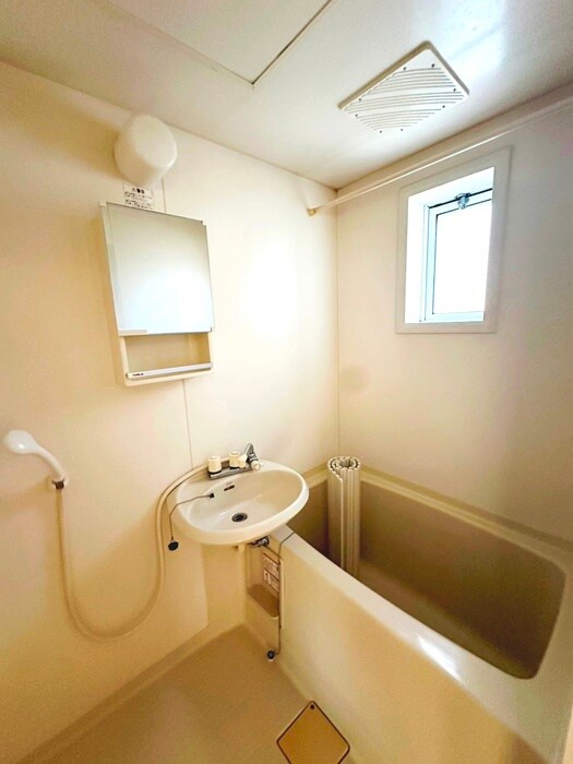 物件内観写真13　(バス／シャワールーム等)