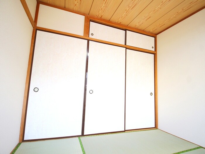 物件内観写真11　(収納)