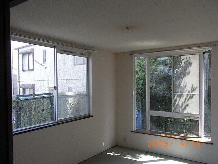 物件内観写真7　(玄関)