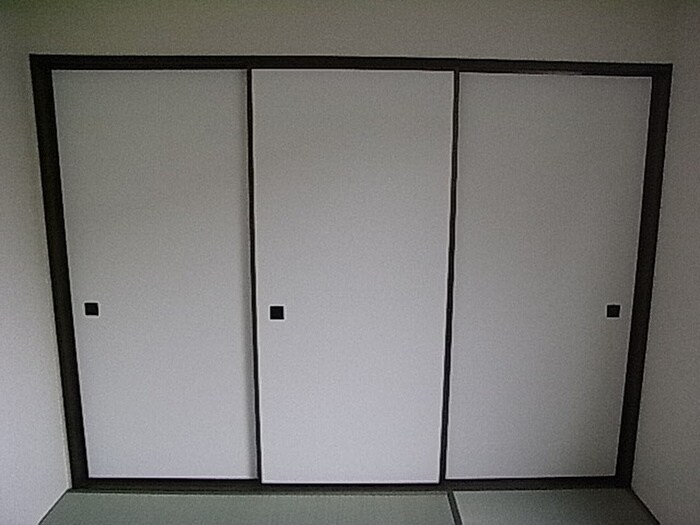 物件内観写真11　(収納)