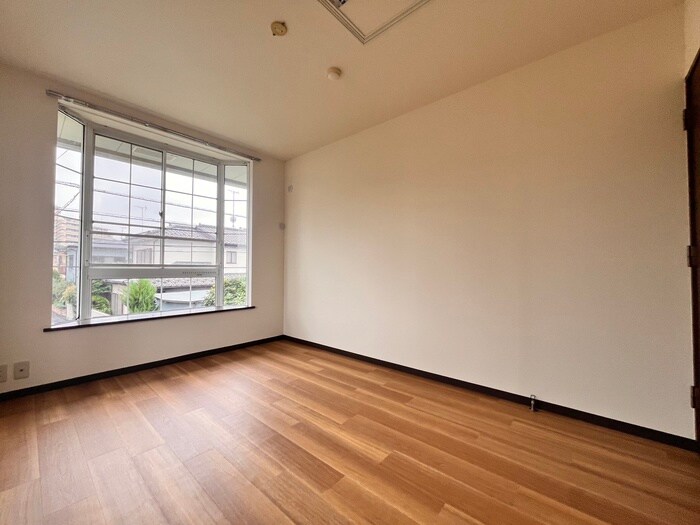 物件内観写真8　(居室)