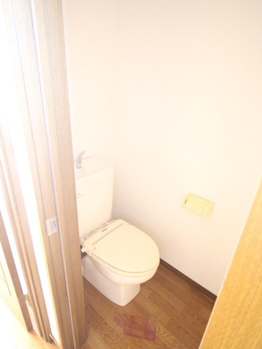 物件内観写真9　(トイレ)