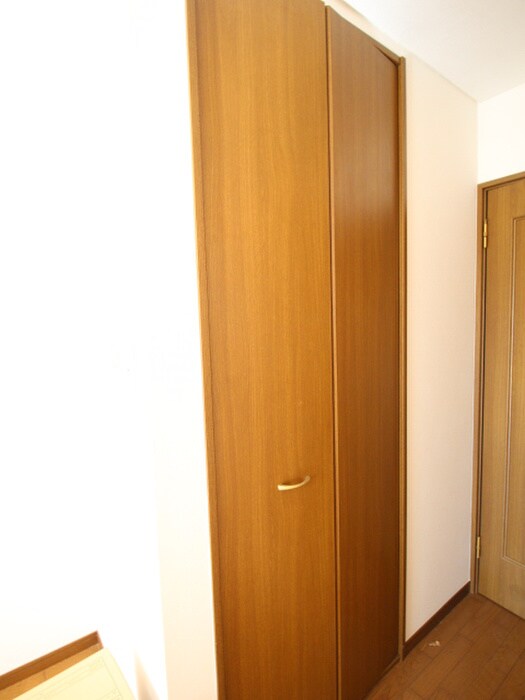 物件内観写真17　(収納)