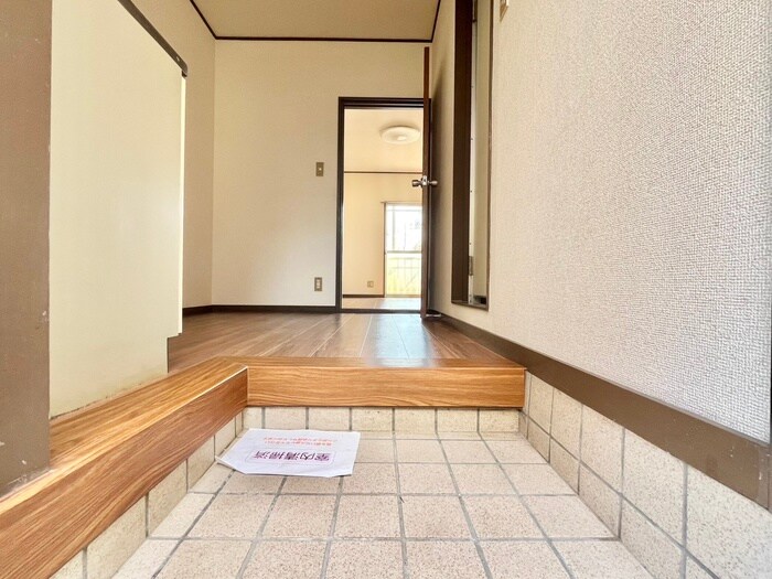 トリニティハウスの玄関