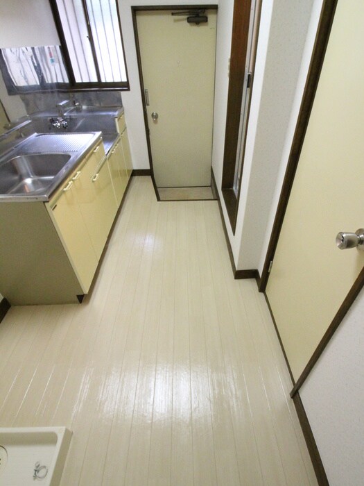 物件内観写真14　(廊下)