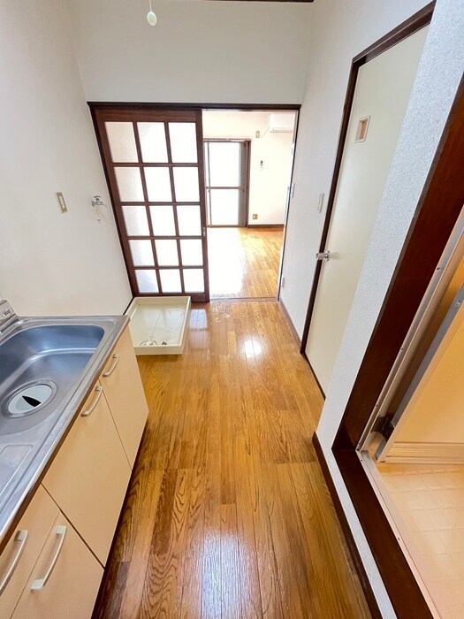 物件内観写真17　(廊下)