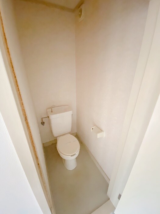 物件内観写真12　(トイレ)