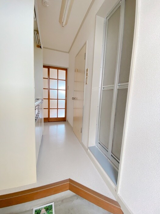 物件内観写真14　(廊下)