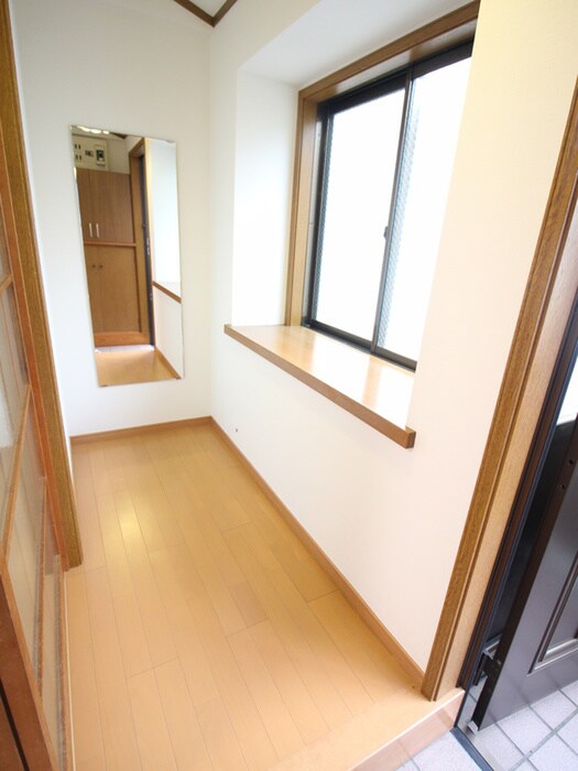 物件内観写真20　(廊下)