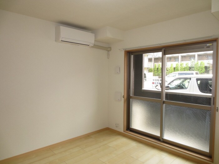 物件内観写真4　(居室)