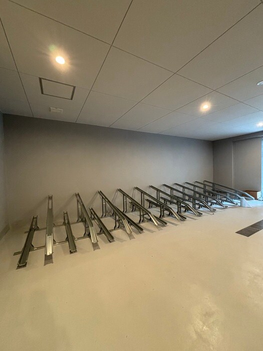 物件外観写真3　(駐輪場)