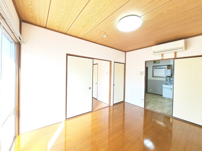 物件内観写真8　(居室)