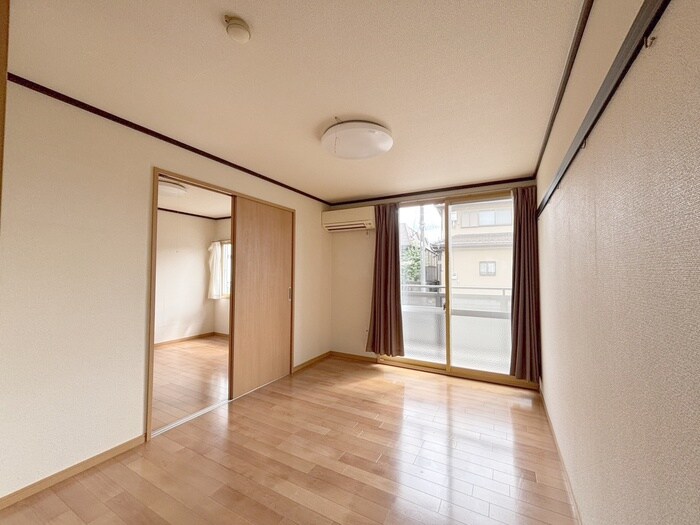 物件内観写真7　(居室)