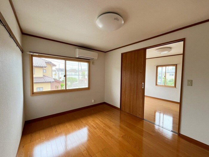 物件内観写真8　(居室)