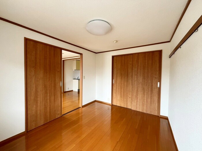 物件内観写真9　(居室)