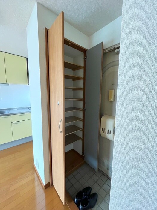 物件内観写真17　(靴箱)