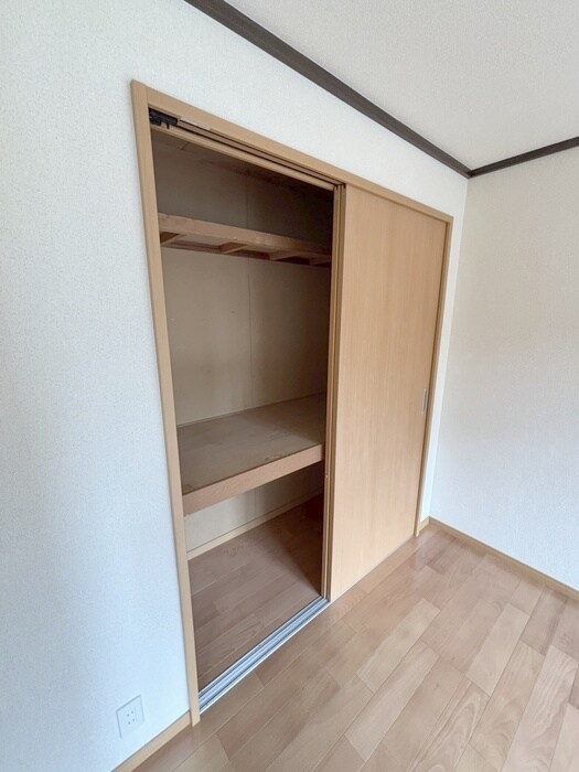 物件内観写真18　(収納)