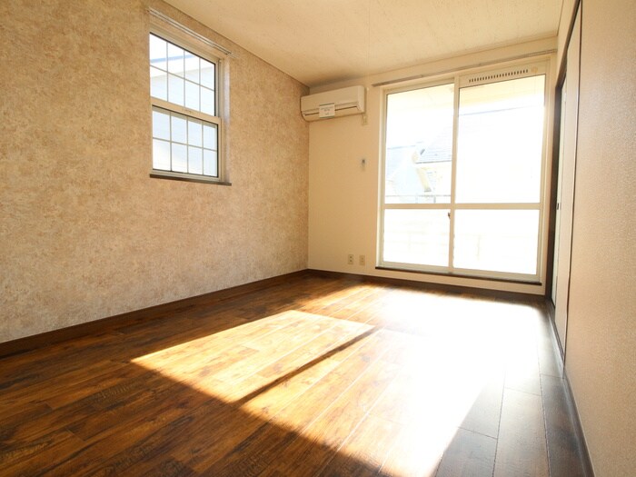 物件内観写真8　(居室)