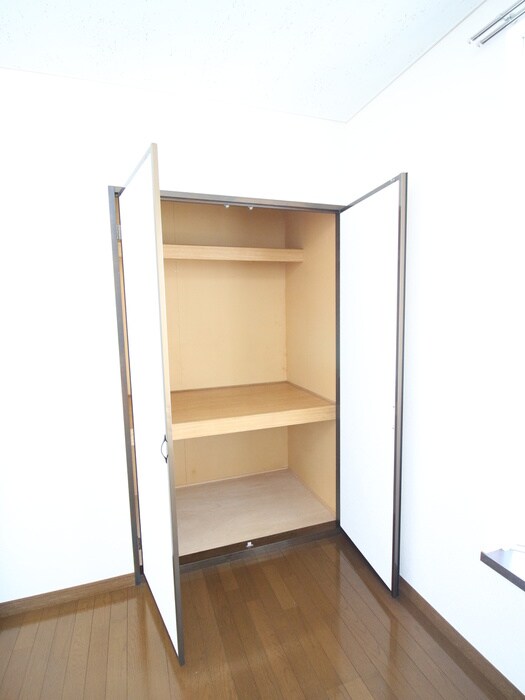 物件内観写真22　(収納)