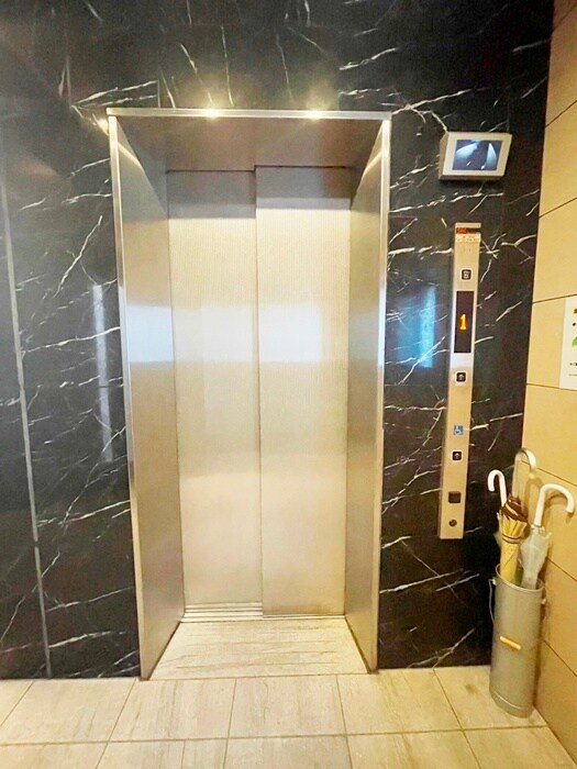 物件外観写真6　(建物設備)