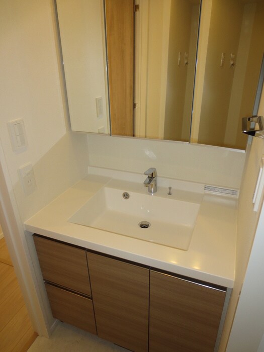 物件内観写真13　(洗面)