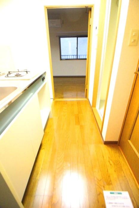 物件内観写真15　(廊下)