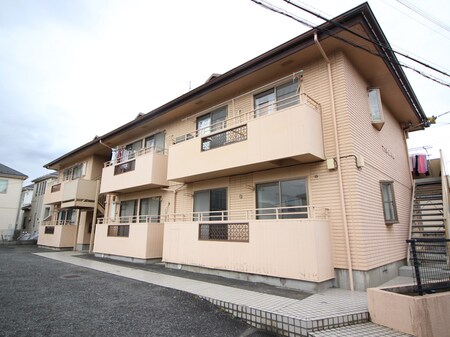 ファミ－ル本郷外観写真