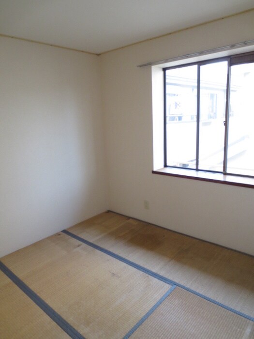 物件内観写真9　(居室)