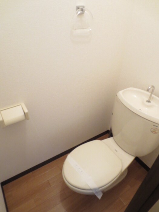 物件内観写真11　(トイレ)