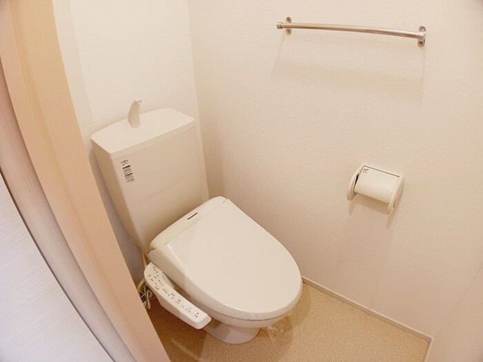 物件内観写真6　(トイレ)