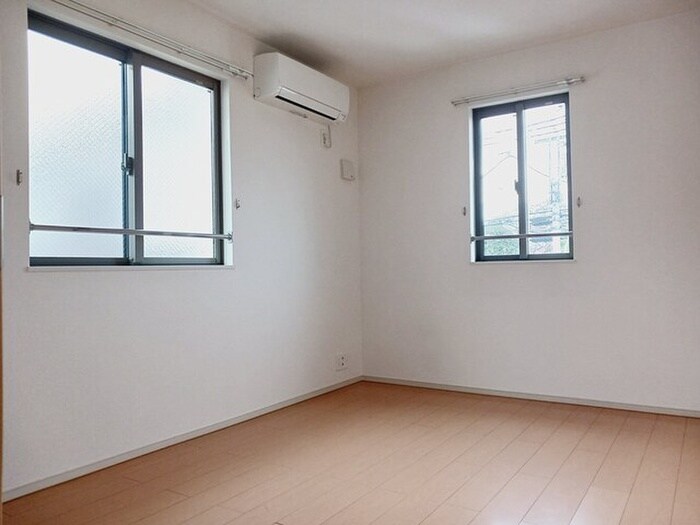 物件内観写真11　(室内からの展望)