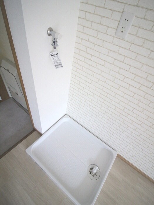 物件内観写真14　(洗濯機置場)