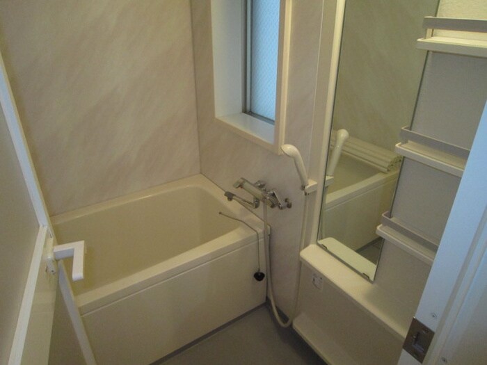 物件内観写真8　(バス／シャワールーム等)