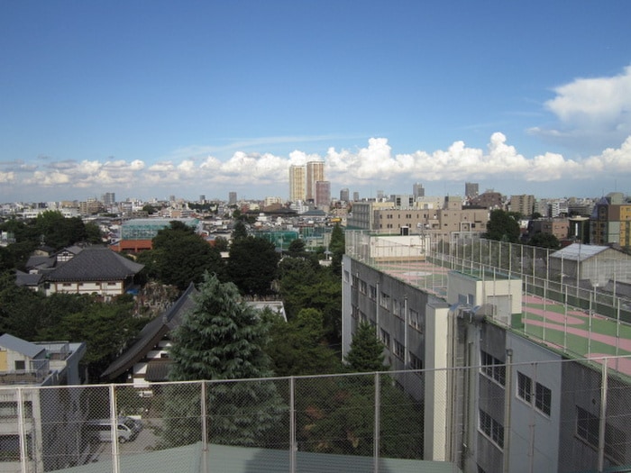 物件内観写真17　(室内からの展望)