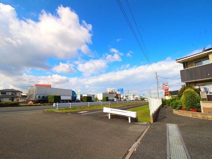 物件外観写真6　(周辺環境)