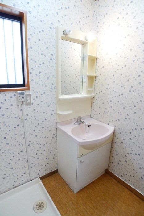 物件内観写真13　(洗面)