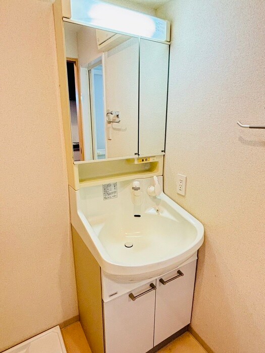 物件内観写真10　(洗面)