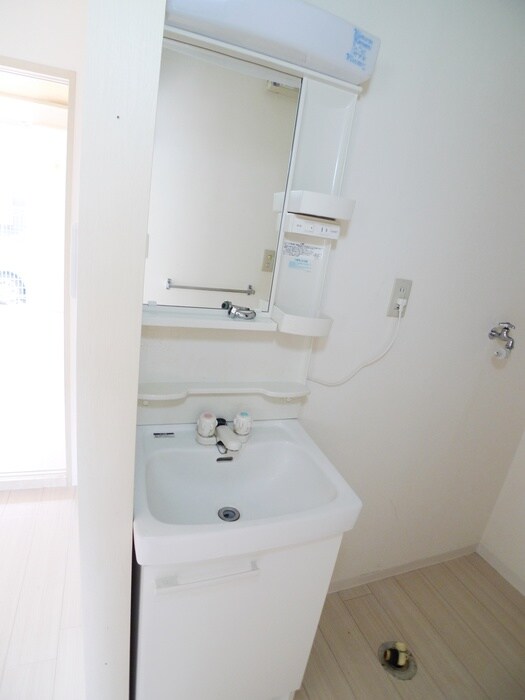 物件内観写真9　(洗面)