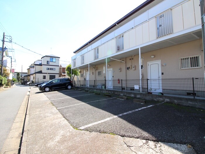 物件外観写真4　(エントランス部分)