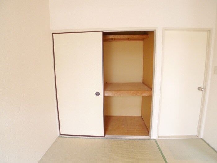 物件内観写真13　(収納)