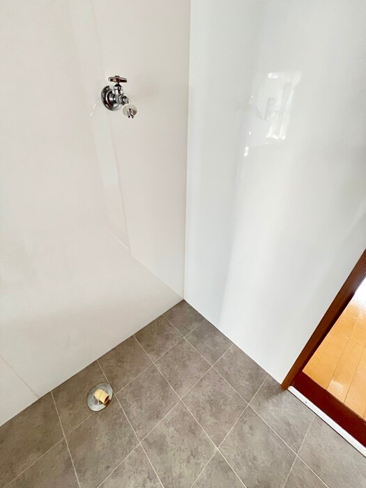 物件内観写真12　(洗濯機置場)