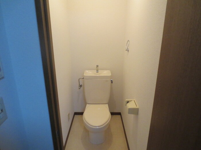 物件内観写真8　(トイレ)