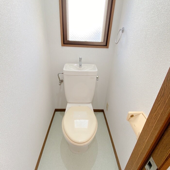 物件内観写真12　(トイレ)