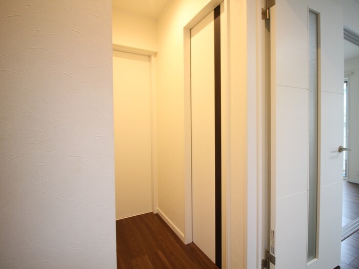 物件内観写真17　(廊下)
