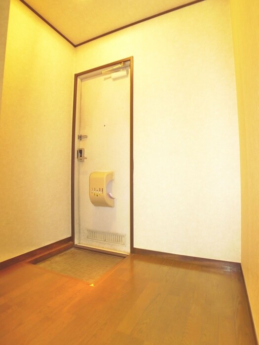 物件内観写真17　(廊下)