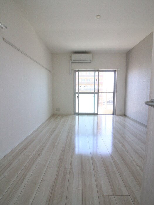 物件内観写真19　(居室)